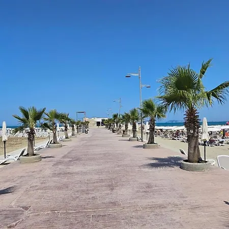 Apartamento Bright Steps From The Shore Qerret (Kavaje)