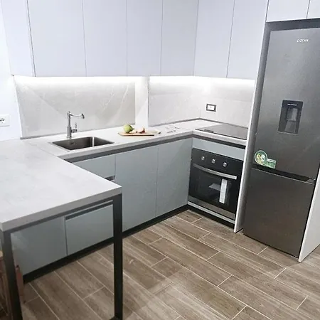 Bright Steps From The Shore Apartamento Qerret (Kavaje)