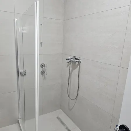 Apartamento Bright Steps From The Shore *