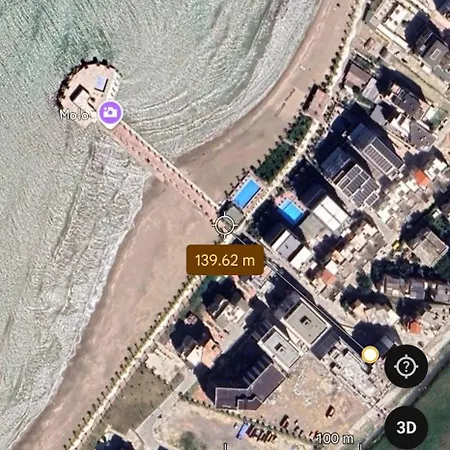 Апартаменты Bright Steps From The Shore